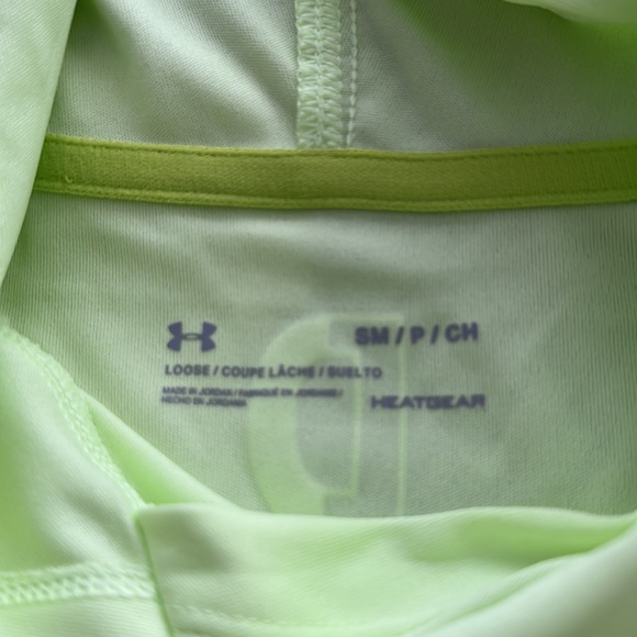 Under Armour Long Sleeve - Picture 4 of 4